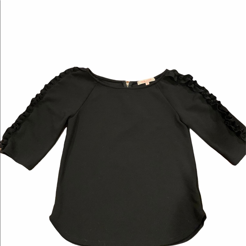 Women’s Top with Ruffle on Sleeve Green Envelope